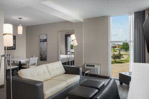 Premium bedding, down comforters, pillowtop beds, in-room safe