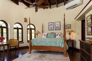 1 bedroom, in-room safe, desk, iron/ironing board