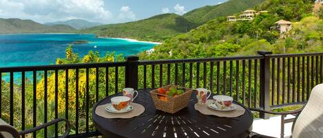 Häämatkasviitti, 1 makuuhuone | Terassi/patio