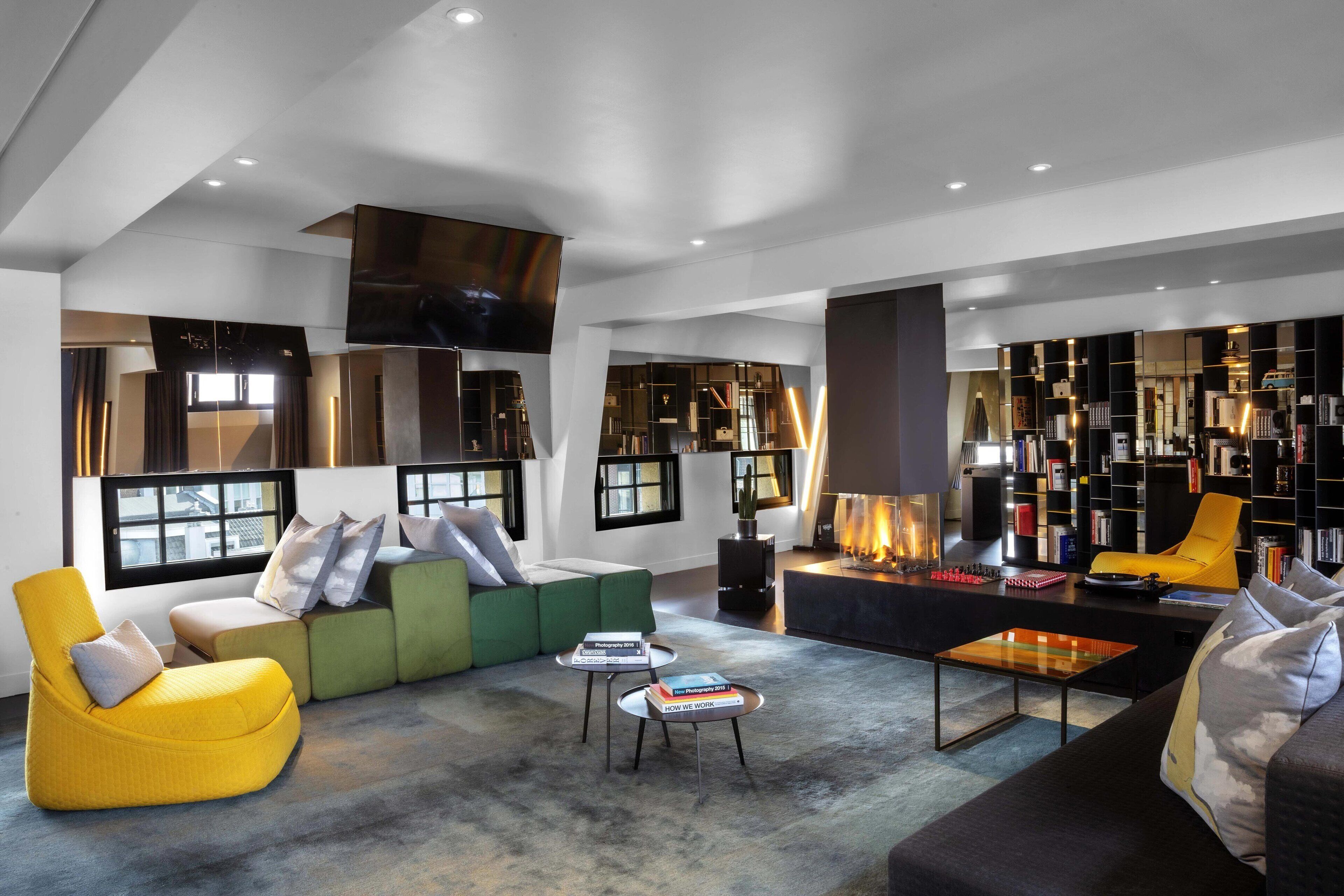 Ropa de cama de alta calidad y minibar 