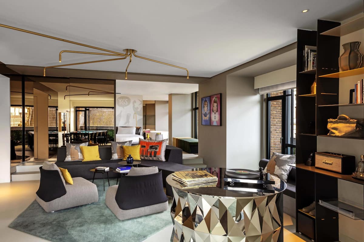 Studio Suite, 1 Bedroom (Extreme WOW Exchange, Round bed)