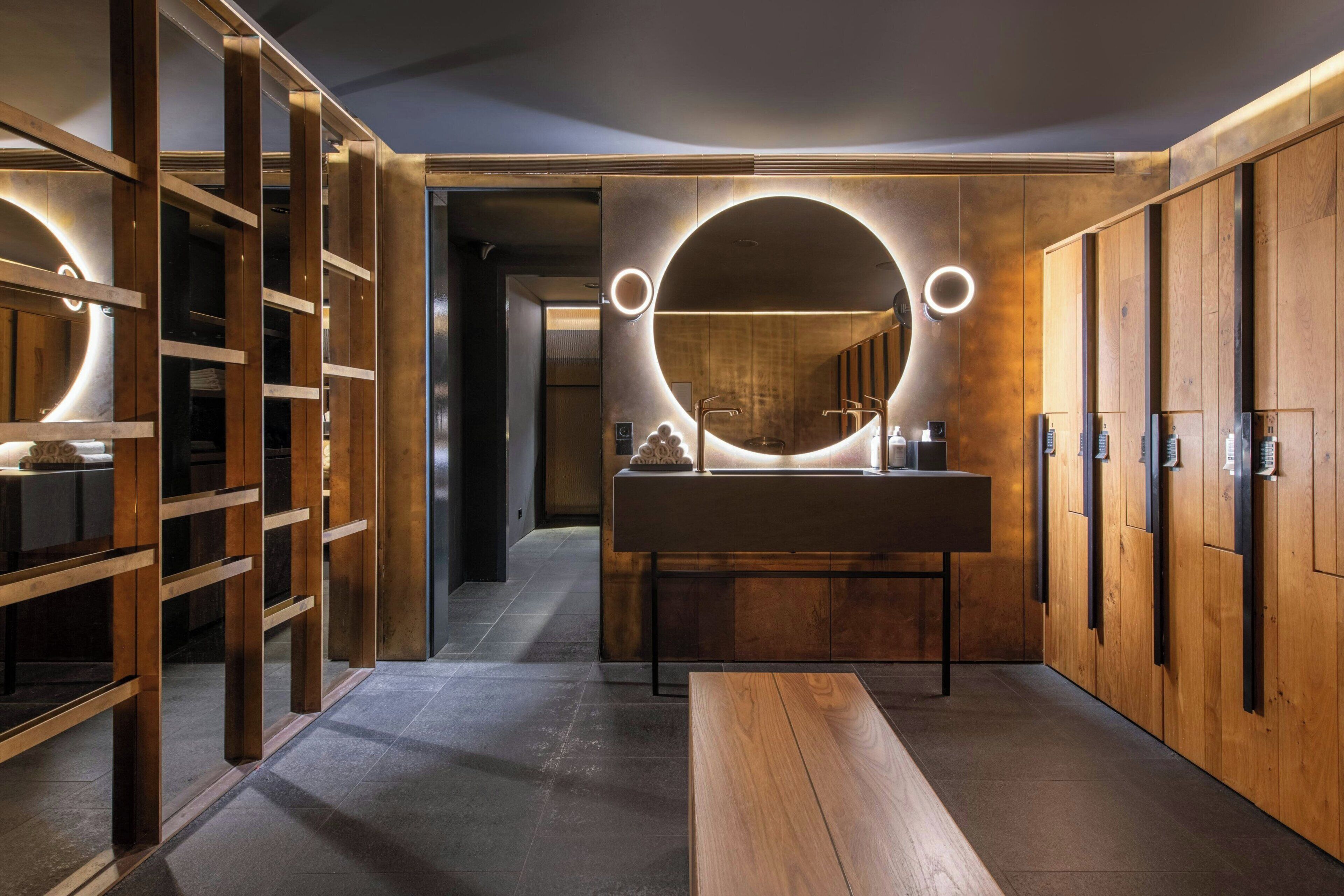 Sauna, hot tub, steam room, body treatments, body scrubs, facials