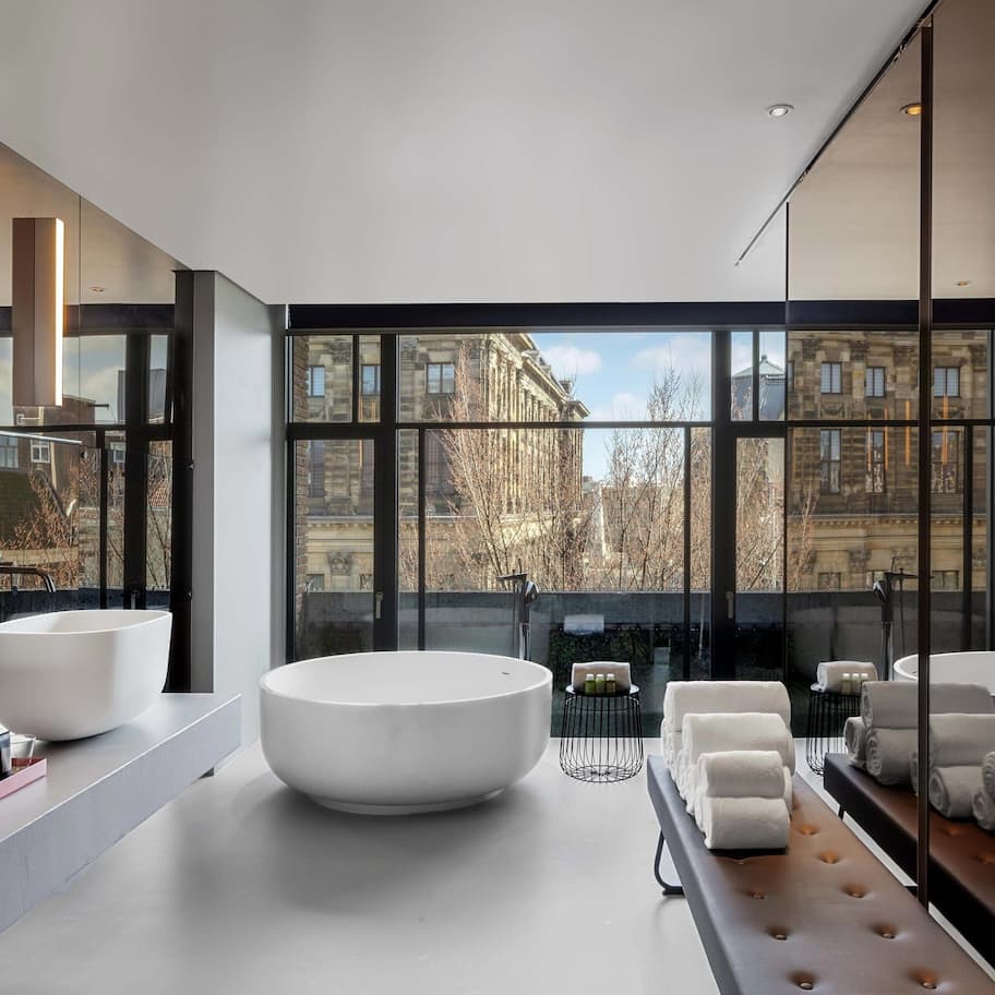 Penthouse I (Exchange) | Premium bedding, minibar, in-room safe, desk