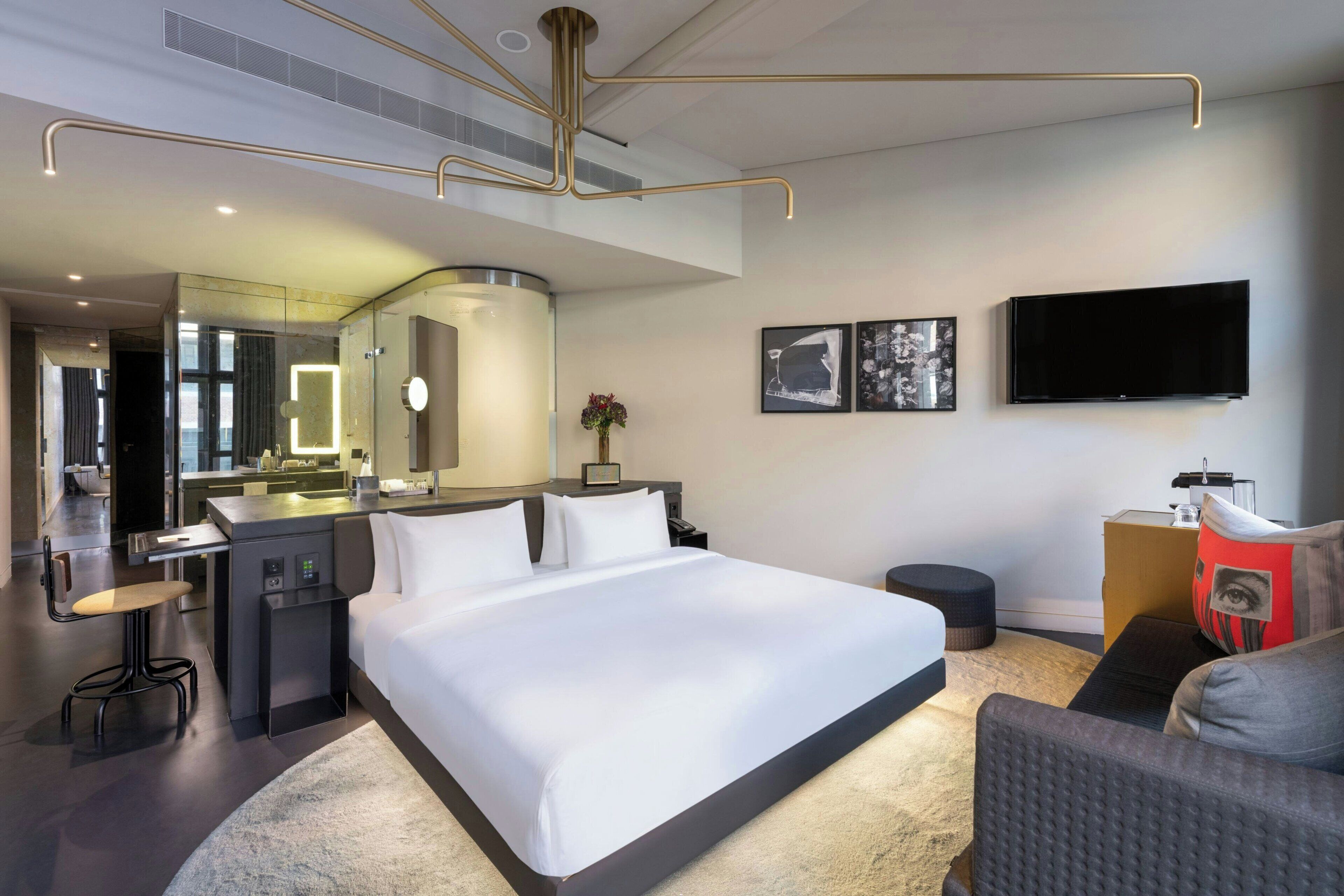 Premium bedding, minibar, in-room safe, desk