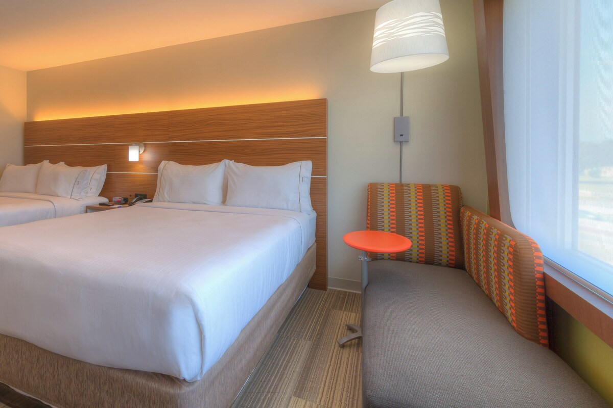 Standard Room, 2 Queen Beds