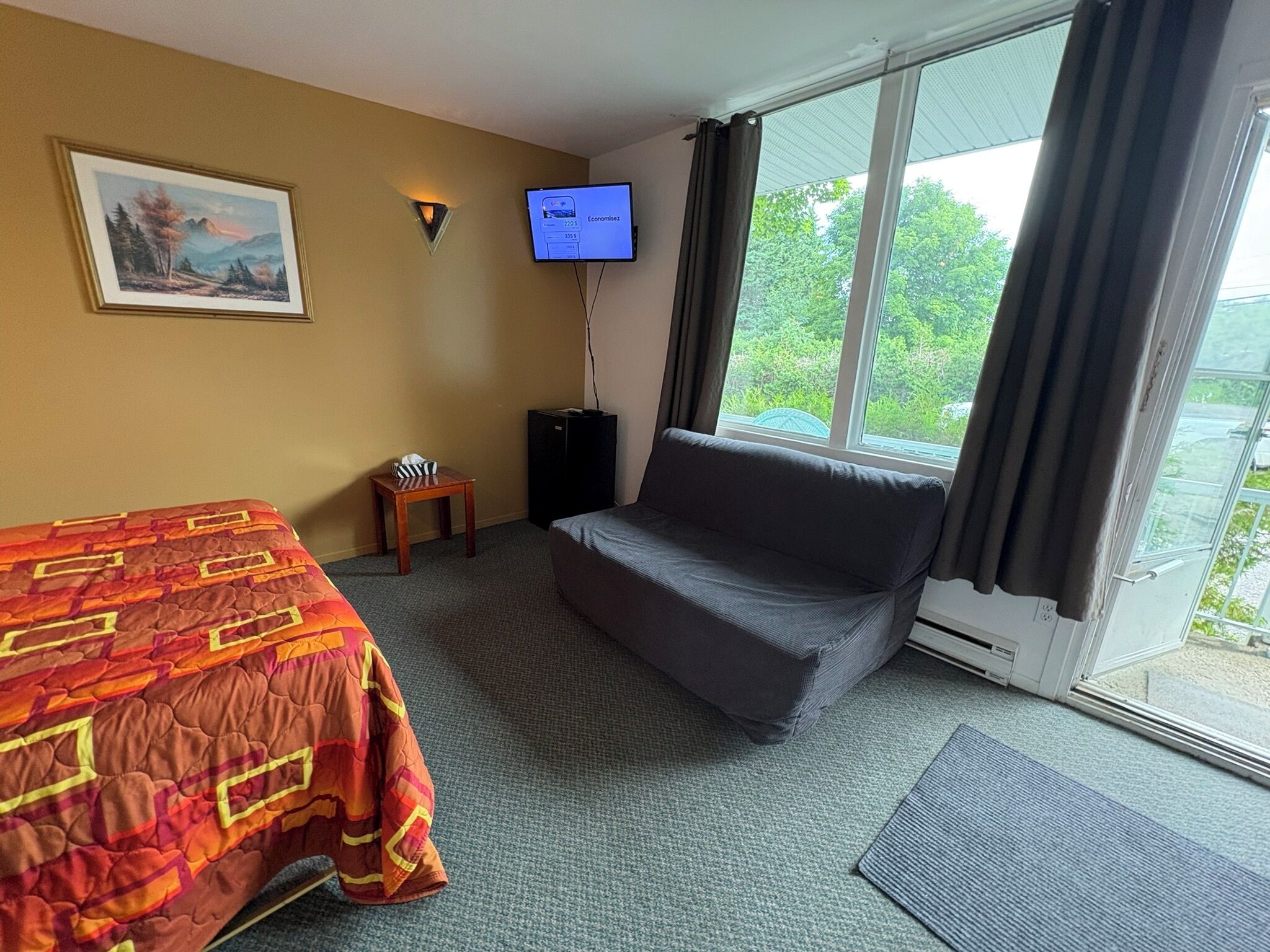 Standard Room, 1 Double Bed, Non Smoking | Free WiFi, bed sheets