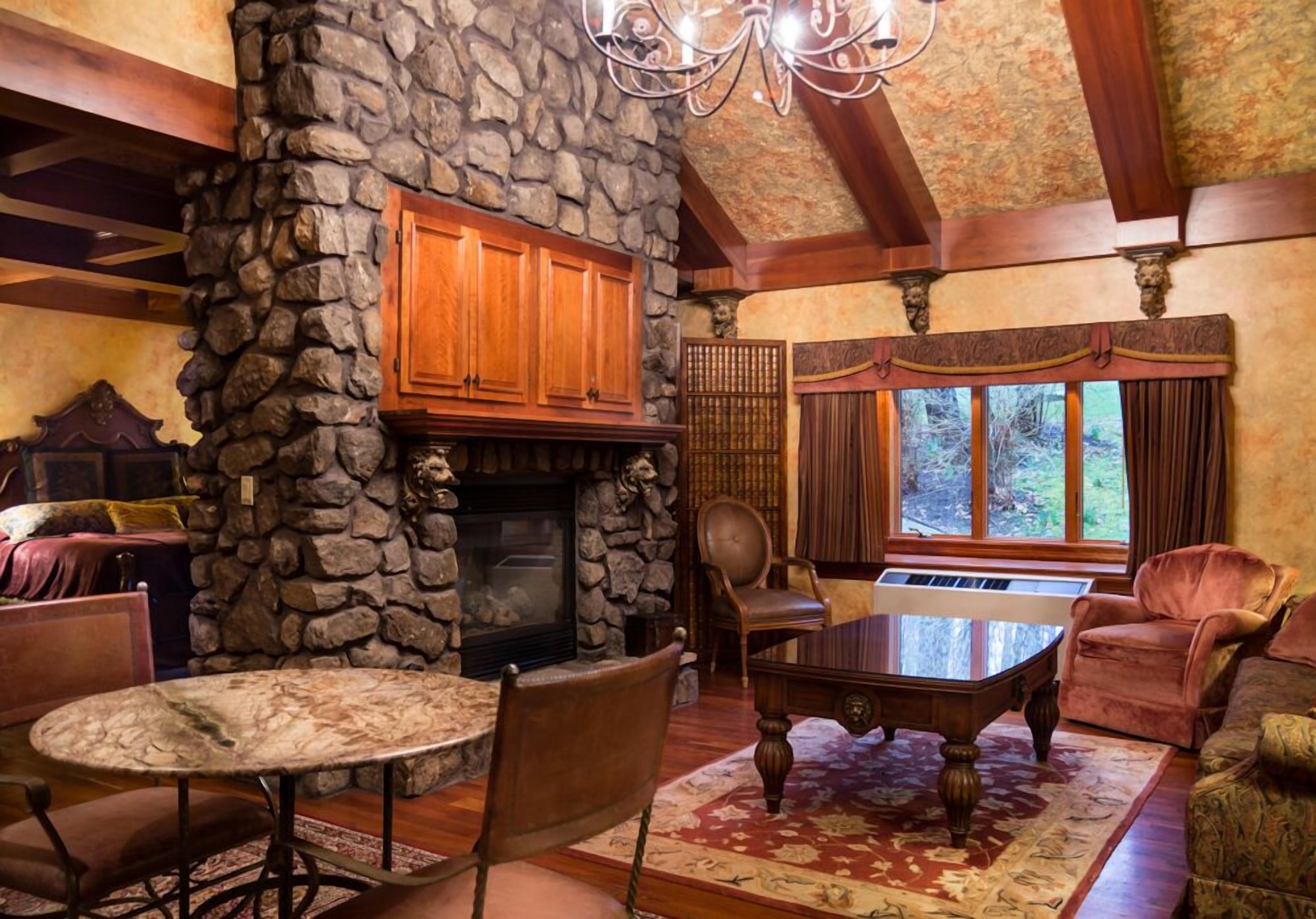 suite, 1 king bed with sofa bed (lawrence) | individually decorated, individually furnished, iron/ironing board