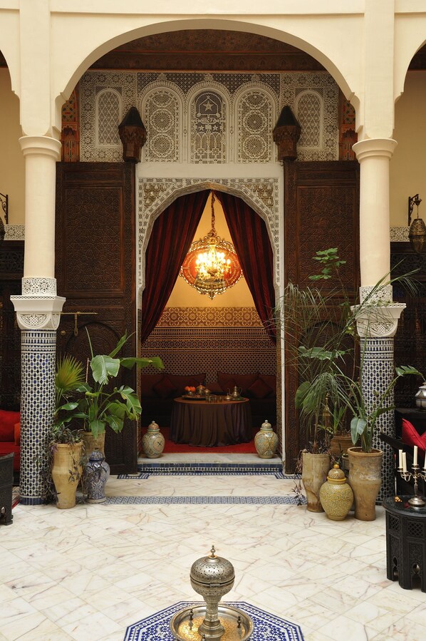 Courtyard view - Riad Ibn Battouta (Fes)