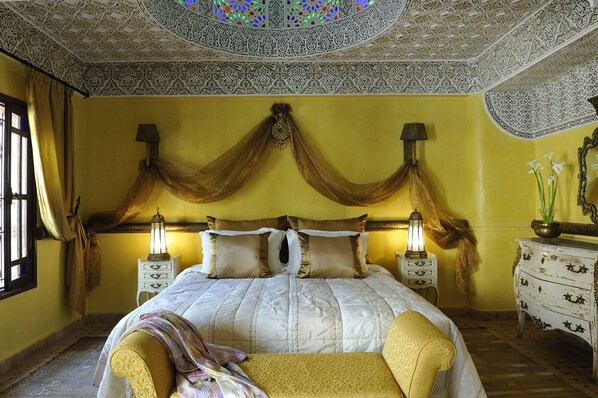 40-Zoll-Flachbildfernseher mit Kabelempfang, Fernseher, DVD-Player