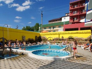 Outdoor pool - Isidor (Vityazevo)