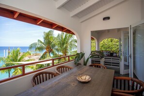 Two-Bedroom Oceanfront Penthouse Suite | Terrace/patio - Atlantis Beach House (Willemstad)