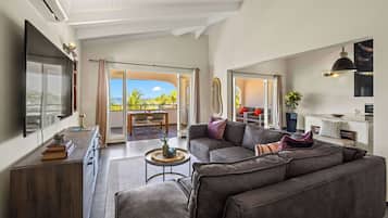 Two-Bedroom Oceanfront Penthouse Suite | 1 slaapkamer, individueel gedecoreerd, individueel gemeubileerd