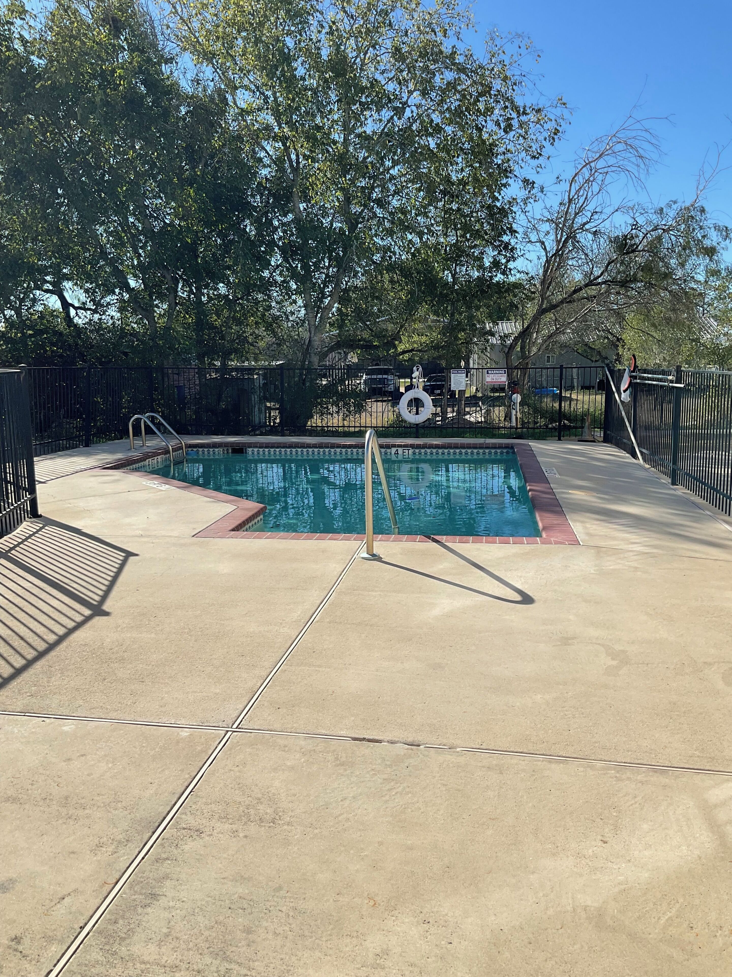 Outdoor pool, open 10:00 AM to 10:00 PM, sun loungers