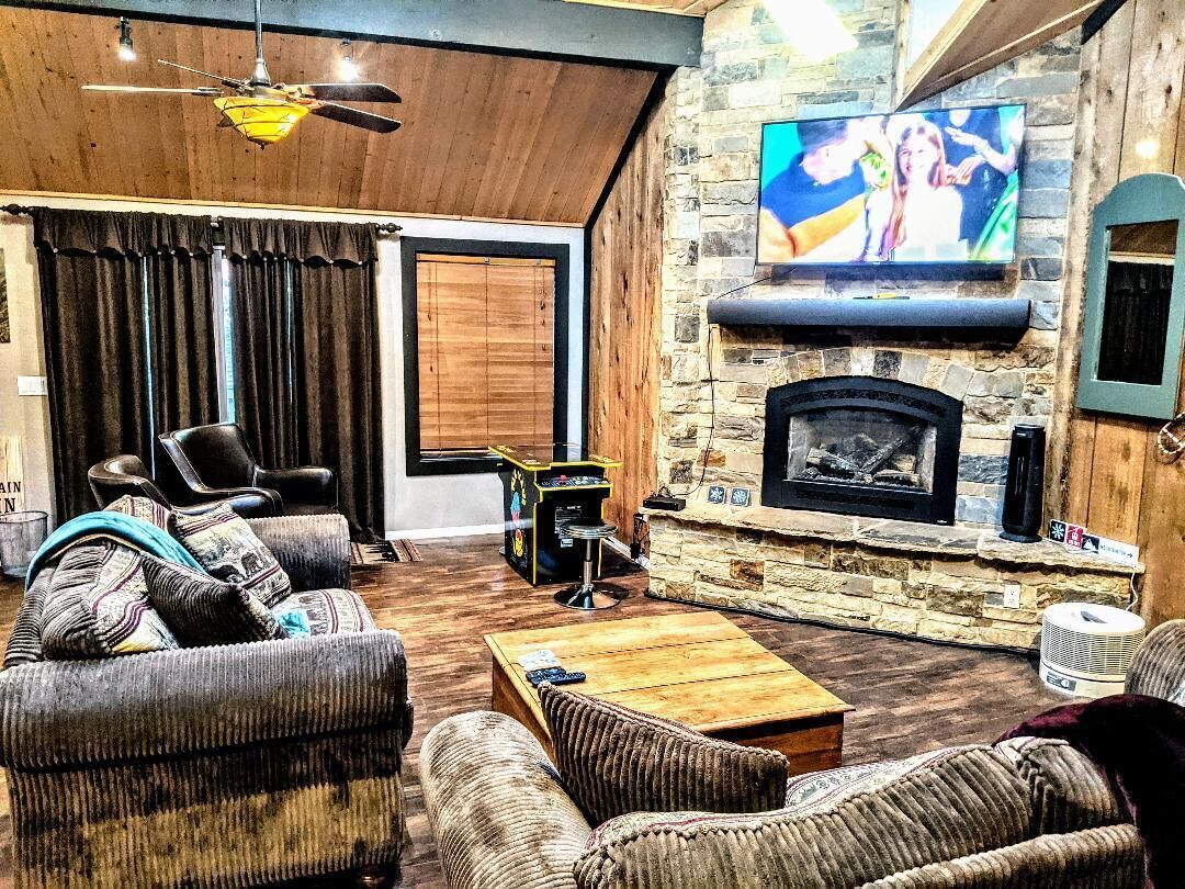 Premier Townhome, 3 Bedrooms (23)