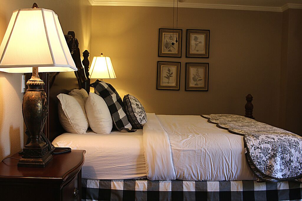 room 5 william h chase (one king bed) | premium bedding, blackout curtains, iron/ironing board, free wifi