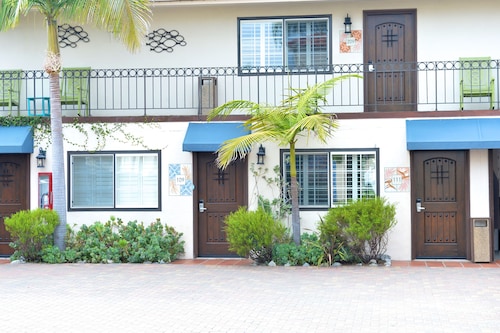 Crown City Inn
