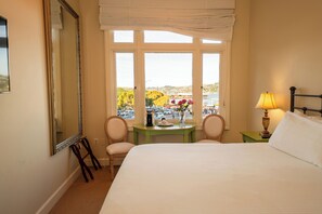 King with Park View 209 | Free WiFi, bed sheets - Hotel Sausalito (Sausalito)