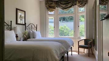 Sausalito Twin 202 | ๋ฌด๋ฃ WiFi, ์นจ๋ ์ํธ