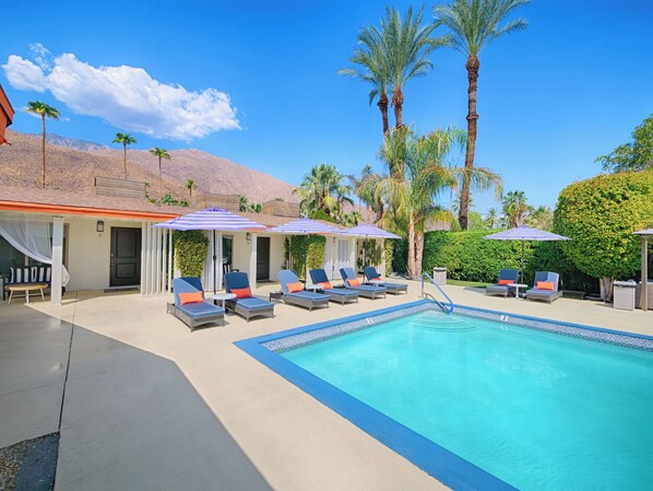 Alberca al aire libre