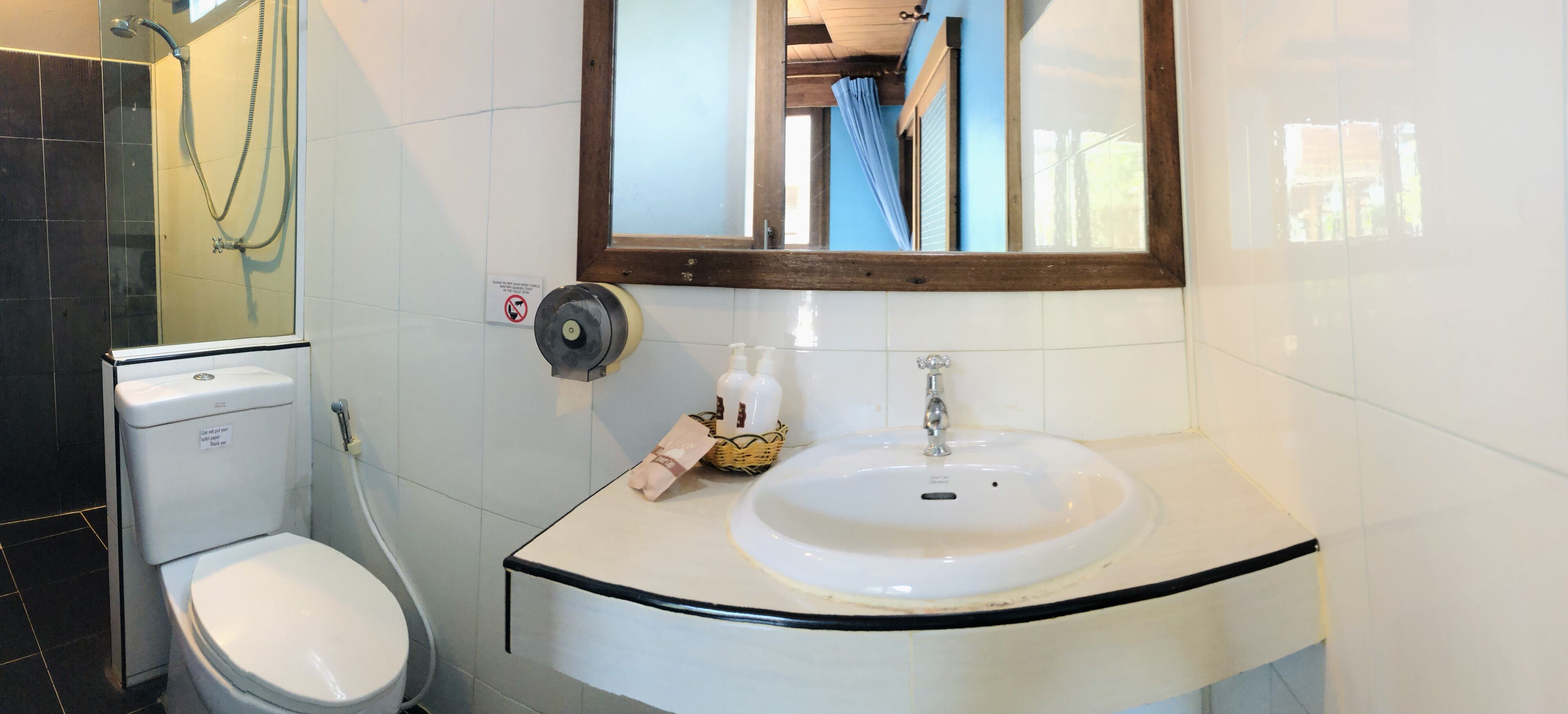 standard room | bathroom | shower, free toiletries, hair dryer, towels