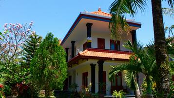 Rom – superior | Fasade