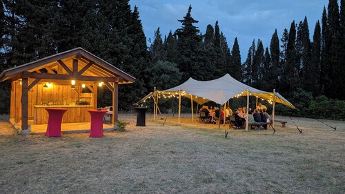Hotel Les Cabanes Dans Les Bois