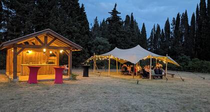 Hotel Les Cabanes Dans Les Bois