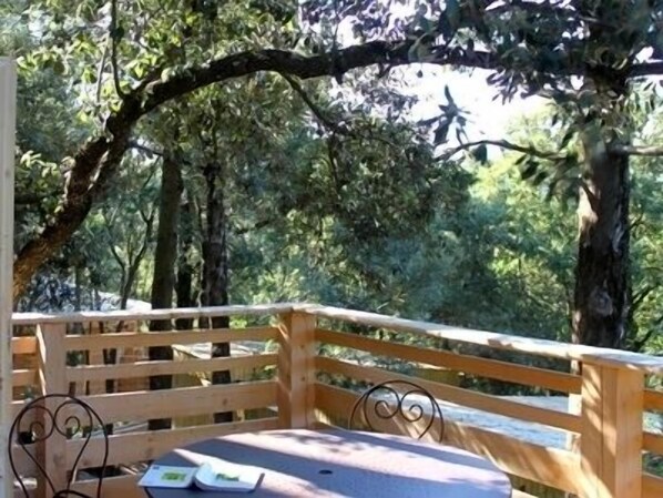Quadruple Room (Cahute) | Terrace/patio