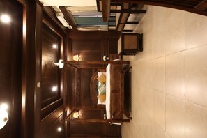 Premier Room | 可動式ベッド、WiFi (無料)