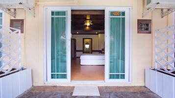 Rollaway beds, free WiFi