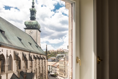 Family Room, 1 Bedroom, Shared Bathroom, City View | View from room