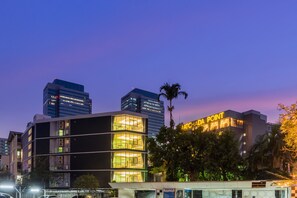 Exterior - Ratchada Point Hotel (Bangkok)
