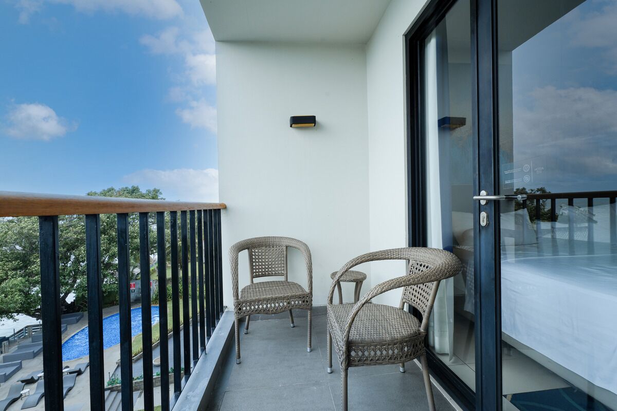 deluxe room, balcony | balcony