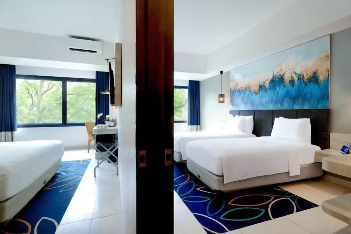 1 bedroom, premium bedding, minibar, in-room safe
