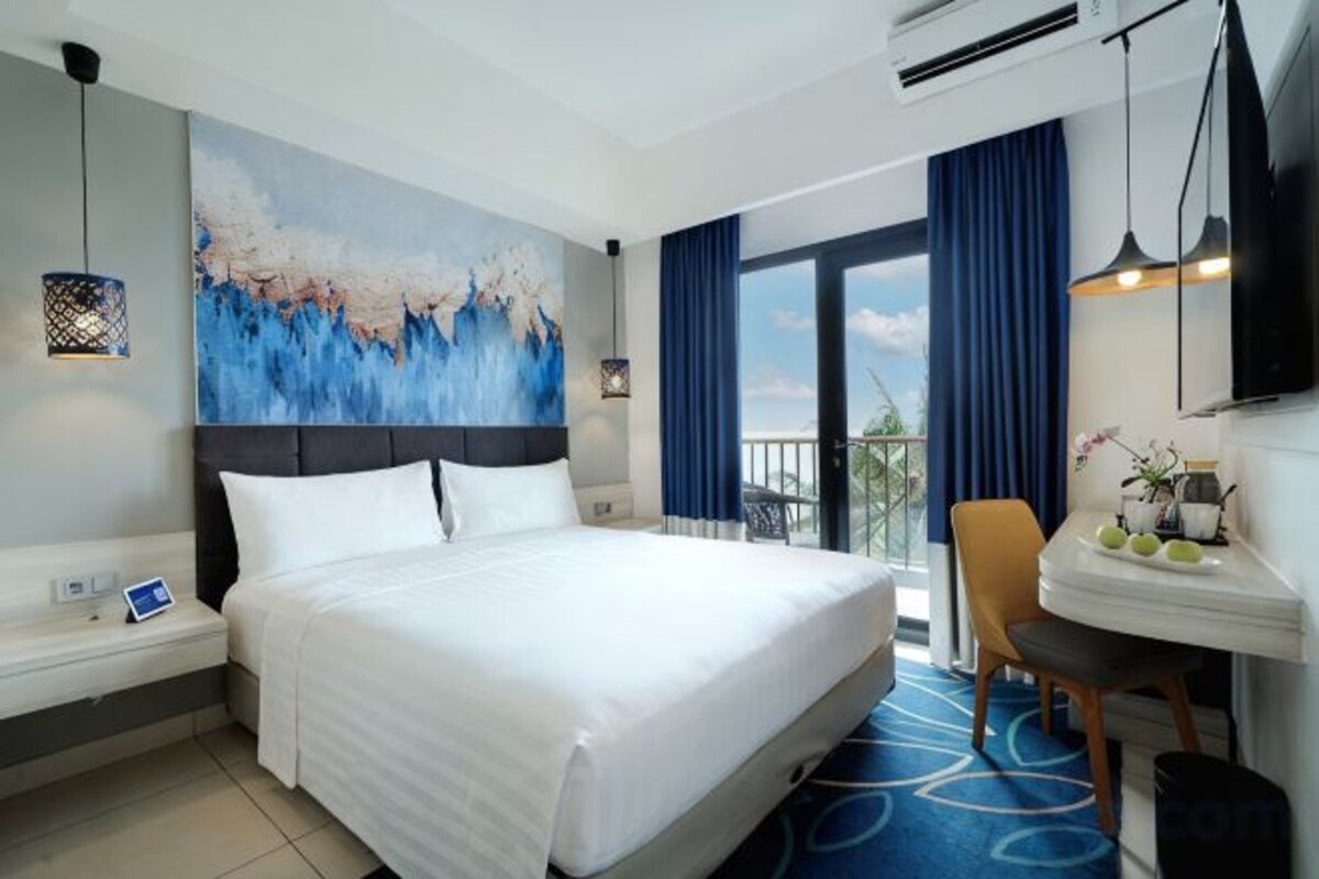 Deluxe With Balcony Room