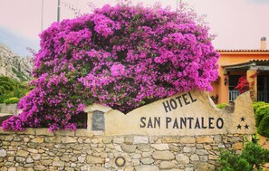 Property entrance - Hotel San Pantaleo (Olbia)