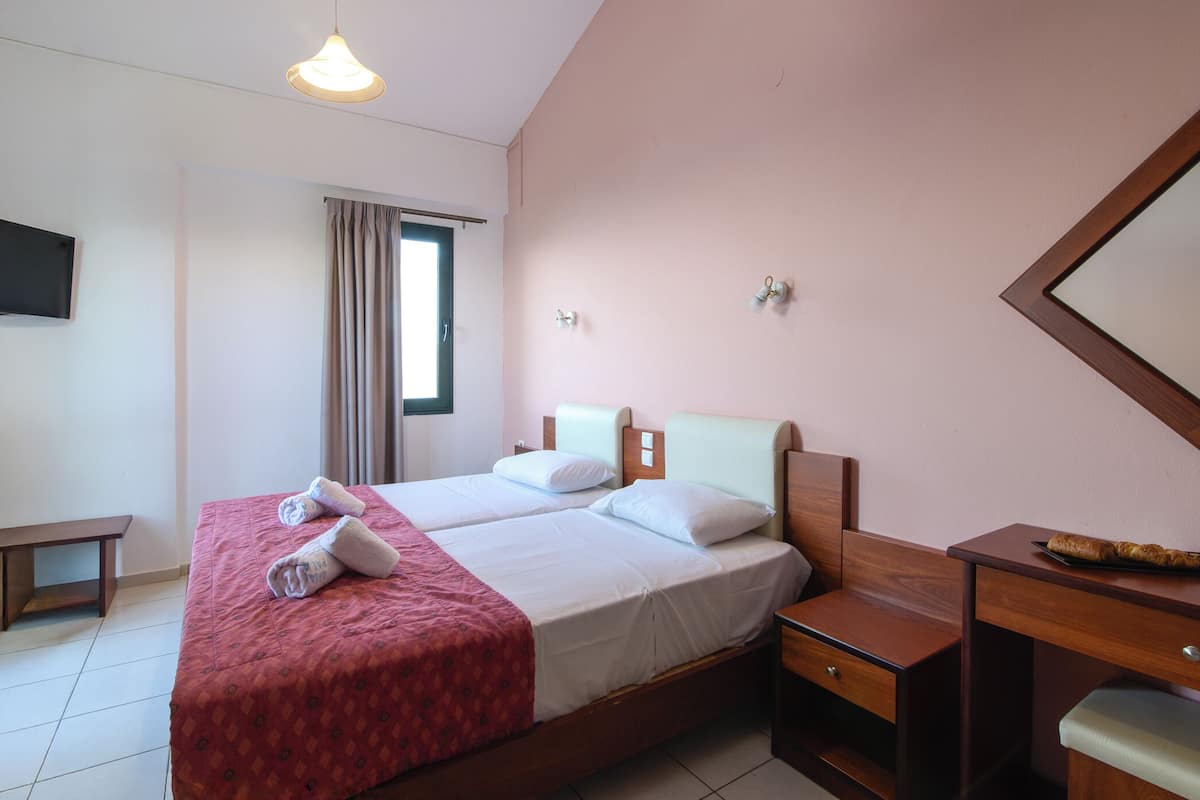 1 slaapkamer, een bureau, gratis wifi, beddengoed