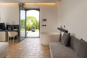 Exclusive Double or Twin Room, Multiple Beds, Bathtub, Courtyard Area | Premium bedding, minibar, in-room safe, desk - Ramo d'Aria Etna Boutique Hotel (Giarre)