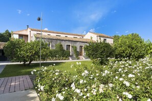 Exterior - Ramo d'Aria Etna Boutique Hotel (Giarre)