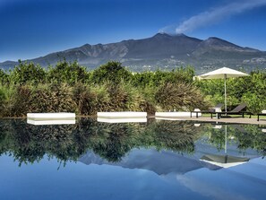 Seasonal outdoor pool - Ramo d'Aria Etna Boutique Hotel (Giarre)