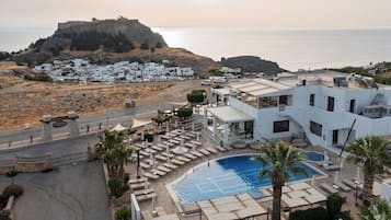 32âtuumainen televisio, jossa satelliittikanavat