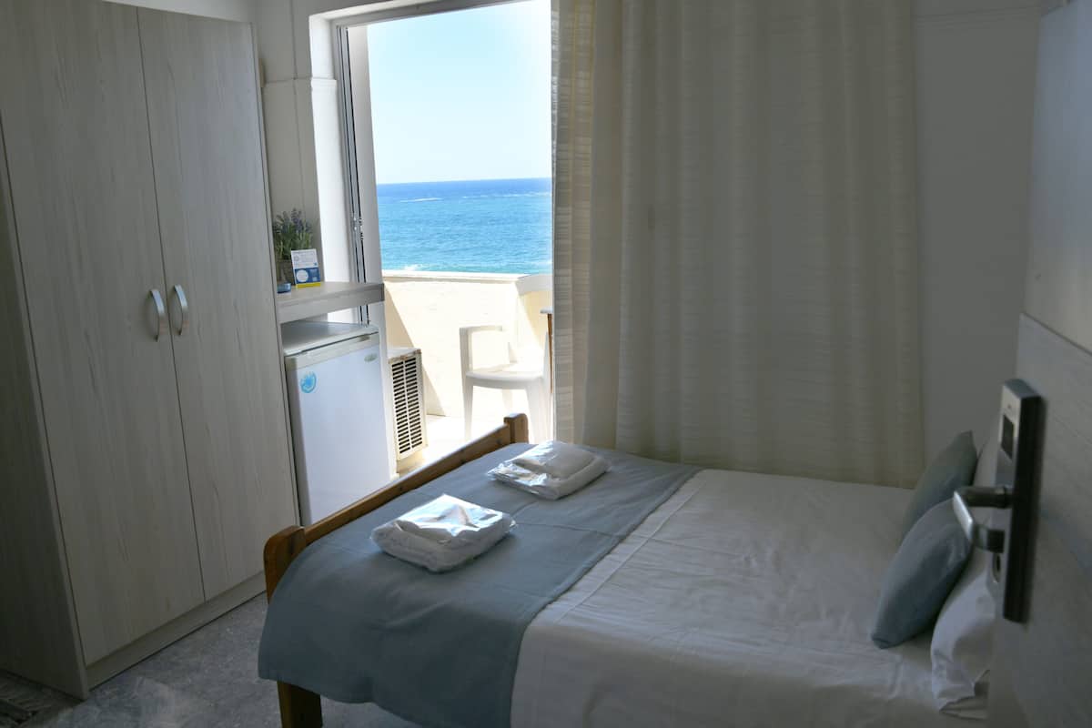 Chambre Simple, vue mer