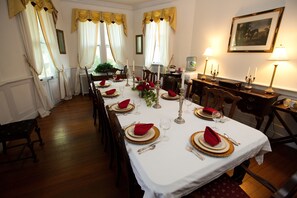 Free daily cooked-to-order breakfast - Inn On Poplar Hill (Orange)