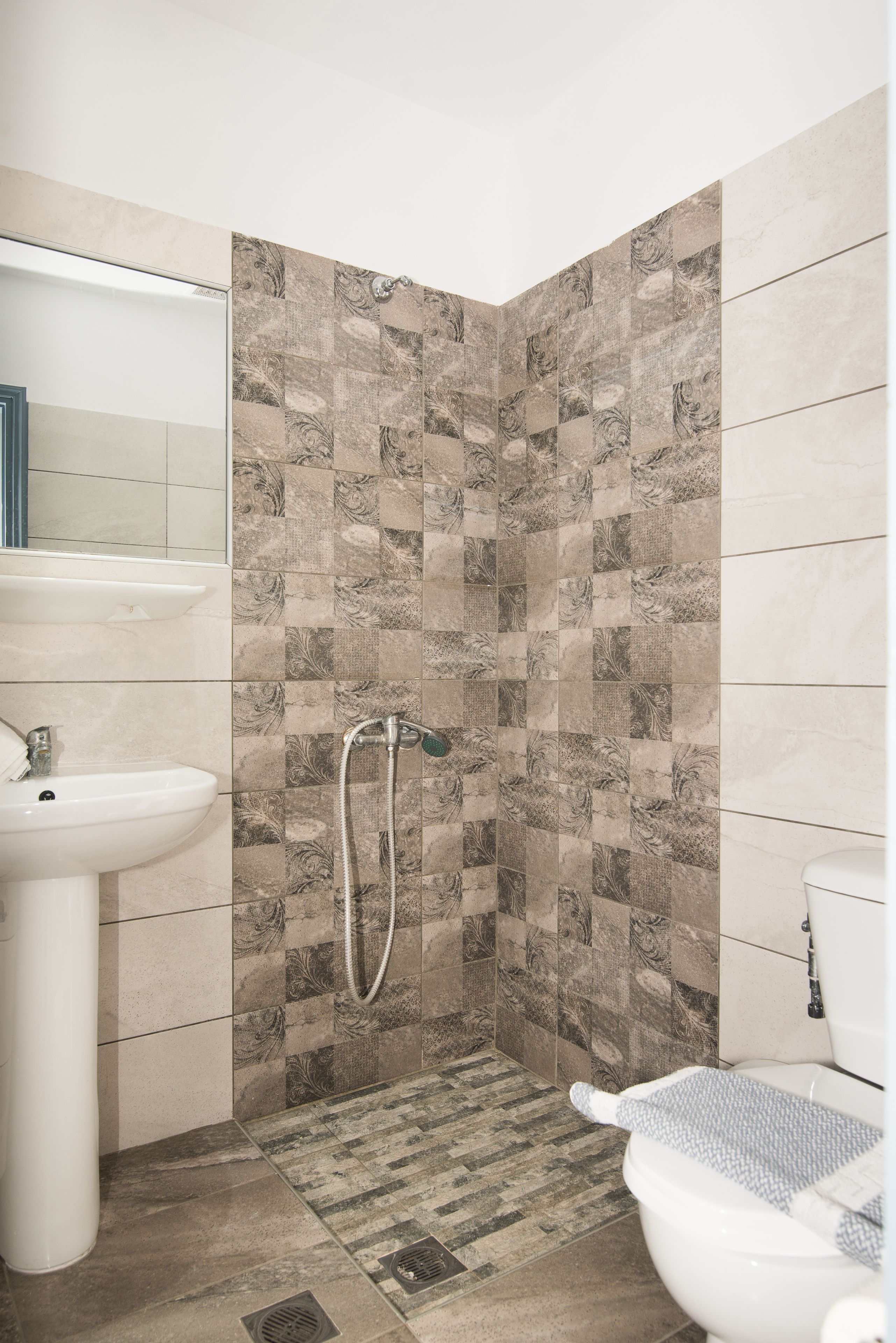 apartment, 1 bedroom | bathroom | shower, hair dryer, towels