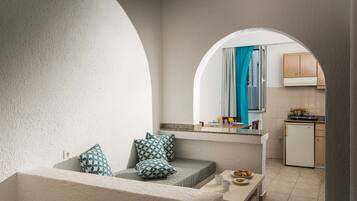 Apartment, 1 Bedroom | Living room