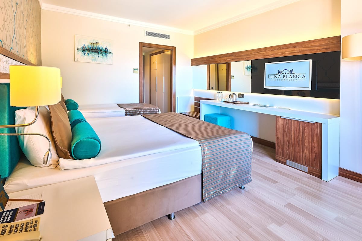 Standard Room (Sea Side)