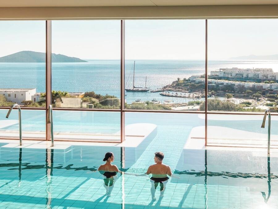 Salas de tratamiento para parejas, un sauna, baño turco