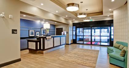 Hampton Inn & Suites by Hilton Saskatoon Airport