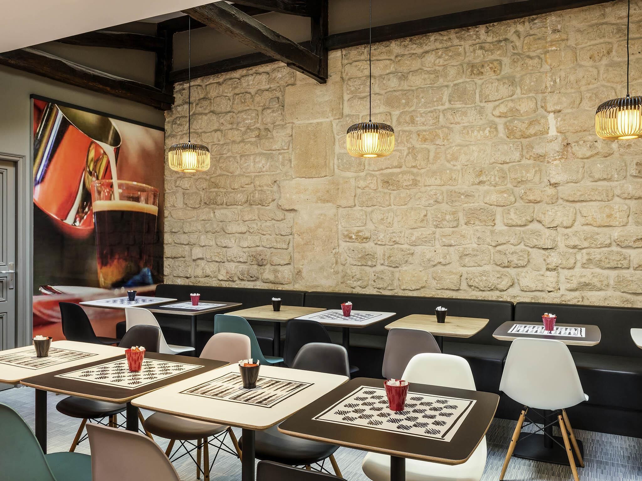 daily buffet breakfast (eur 13.9 per person)