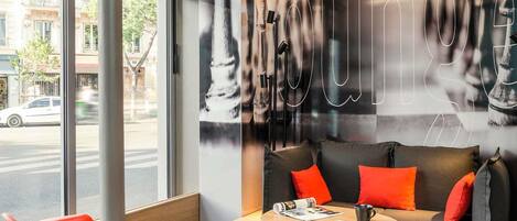 Bar (in der Unterkunft)